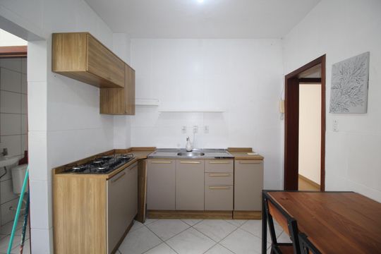 Cozinha de apartamento à venda com 3 quartos, 93m² em Bom Fim, Porto Alegre