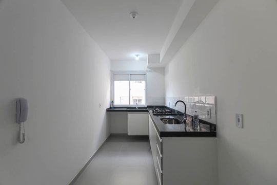 Cozinha de apartamento para alugar com 2 quartos, 49m² em Jardim Iguatemi, São Paulo