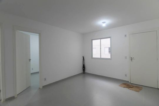 Sala de apartamento para alugar com 2 quartos, 49m² em Jardim Iguatemi, São Paulo