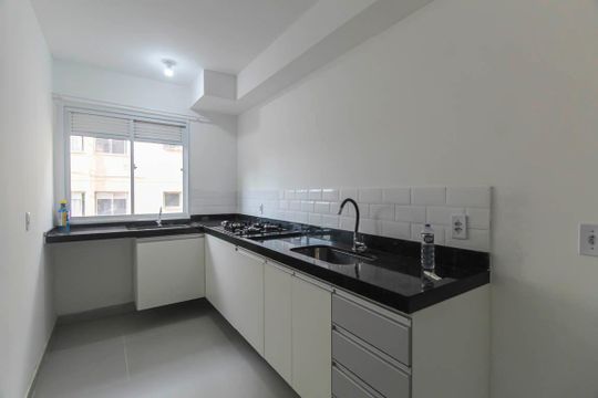 Cozinha de apartamento para alugar com 2 quartos, 49m² em Jardim Iguatemi, São Paulo