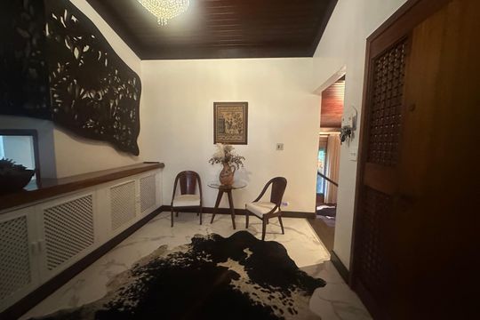 Casa de Condomínio para alugar com 5 quartos, 400m² em Jardim Parnaiba, Barueri