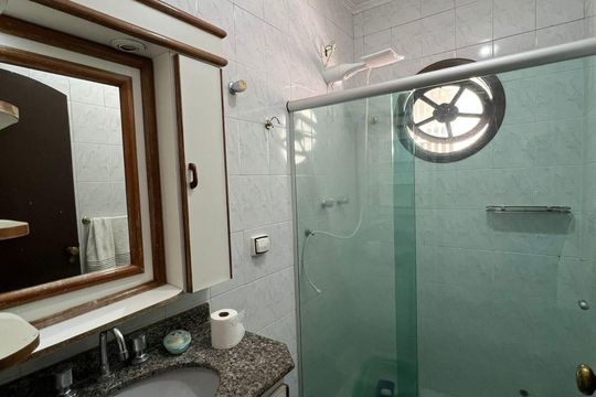 Banheiro de casa à venda com 4 quartos, 256m² em Jardim das Flores, Osasco