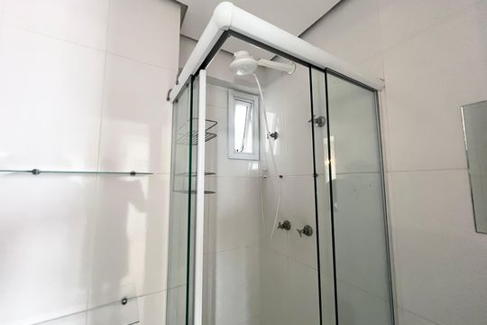 Banheiro de apartamento à venda com 2 quartos, 50m² em Vila Dom Pedro Ii, São Paulo