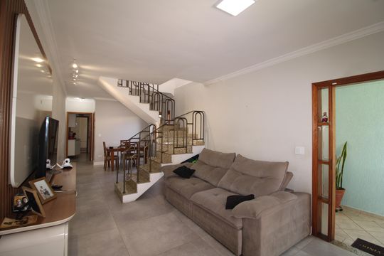 Sala de casa à venda com 3 quartos, 200m² em Parque Mandaqui, São Paulo