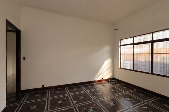 Casa à venda com 2 quartos, 100m² em Vila Lutécia, Santo André