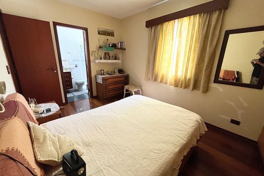 Quarto de casa à venda com 3 quartos, 239m² em Parque Peruche, São Paulo