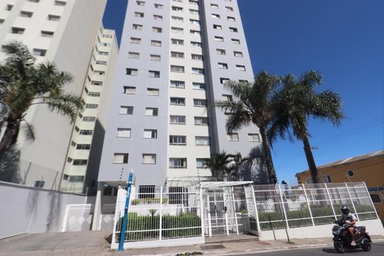 Fachada de apartamento à venda com 3 quartos, 82m² em Vila Ivone, São Paulo