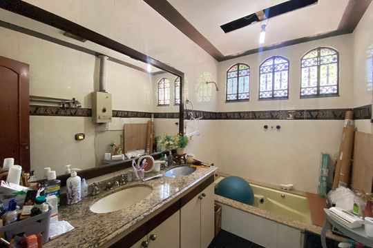 Casa à venda com 5 quartos, 1240m² em Água Santa, Rio de Janeiro
