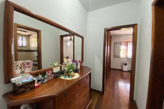 Casa à venda com 5 quartos, 1240m² em Água Santa, Rio de Janeiro