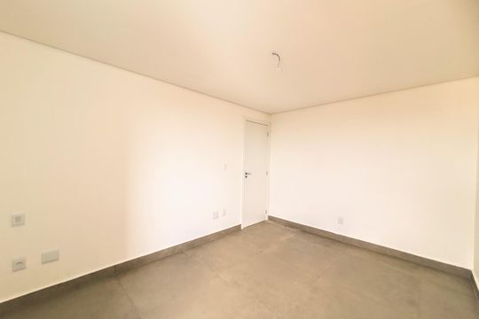 Apartamento à venda com 2 quartos, 127m² em Esplanada, Belo Horizonte
