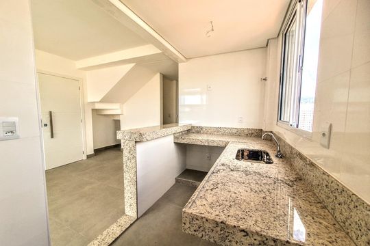 Apartamento à venda com 2 quartos, 127m² em Esplanada, Belo Horizonte