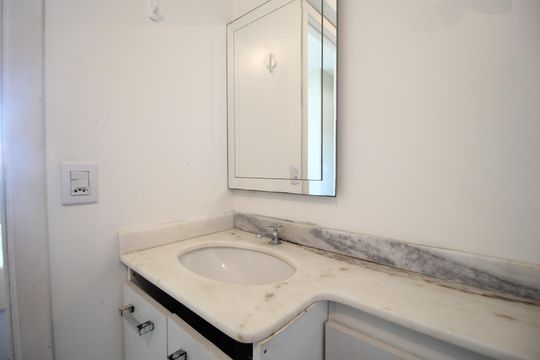 Apartamento à venda com 2 quartos, 92m² em Vila Ipiranga, Porto Alegre