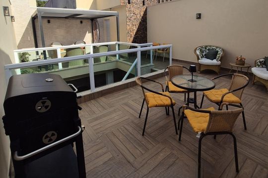 Área externa de casa à venda com 2 quartos, 150m² em Jardim Martinica, São Paulo