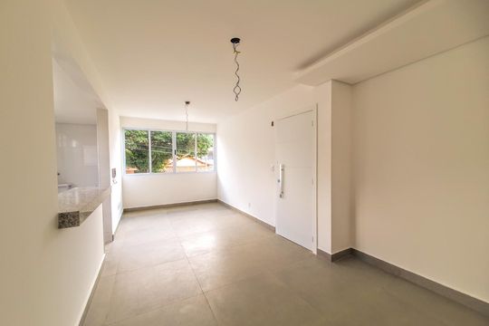 Apartamento à venda com 2 quartos, 61m² em Esplanada, Belo Horizonte