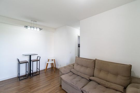 Sala  de apartamento para alugar com 2 quartos, 50m² em Vila Fachini, São Paulo