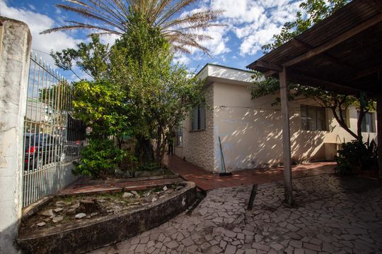 Quintal de casa para alugar com 3 quartos, 141m² em Vila Hortência, Sorocaba