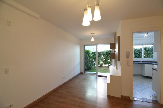 Sala de apartamento à venda com 1 quarto, 60m² em Pilarzinho, Curitiba