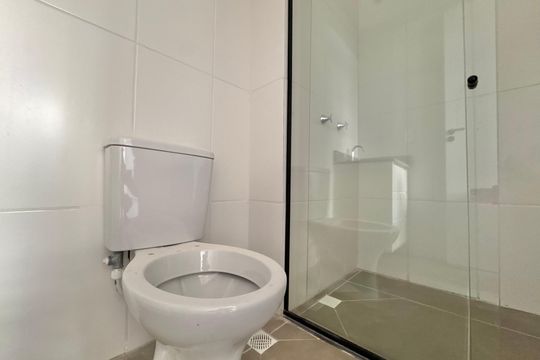 Banheiro Social de apartamento para alugar com 2 quartos, 66m² em Recreio dos Bandeirantes, Rio de Janeiro