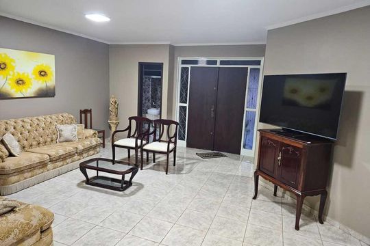 Sala de casa para alugar com 3 quartos, 280m² em Parque Industrial Lagoinha, Ribeirão Preto
