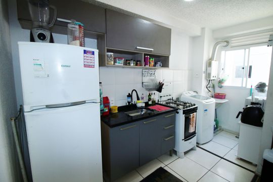 Cozinha de apartamento para alugar com 2 quartos, 41m² em Pavuna, Rio de Janeiro