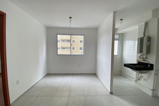 Apartamento para alugar com 2 quartos, 40m² em Del Castilho, Rio de Janeiro