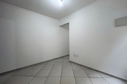 Sala de casa de condomínio à venda com 8 quartos, 290m² em Sacomã, São Paulo
