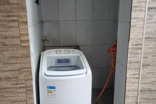Área de serviço de casa para alugar com 3 quartos, 80m² em Cidade Kemel, Poá