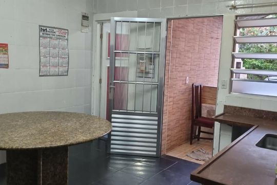 Cozinha de casa para alugar com 3 quartos, 80m² em Cidade Kemel, Poá