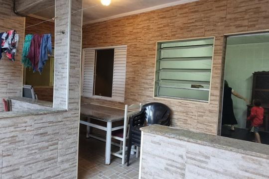 Área externa de casa para alugar com 3 quartos, 80m² em Cidade Kemel, Poá