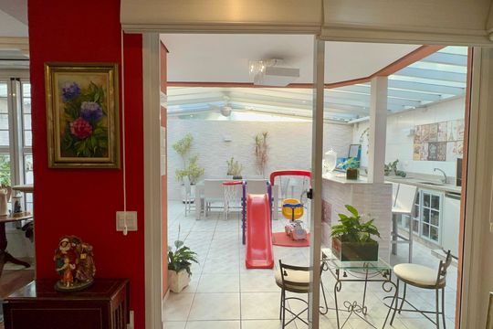 Área comum de casa de condomínio à venda com 3 quartos, 450m² em Alto de Pinheiros, São Paulo
