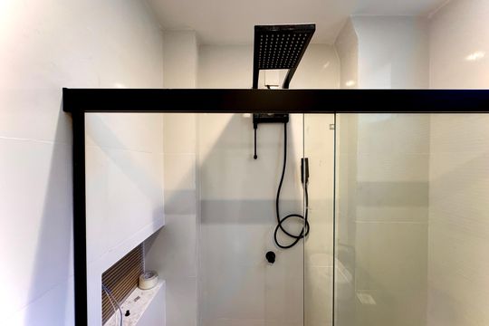 Banheiro da Suíte de apartamento para alugar com 3 quartos, 80m² em Glória, Rio de Janeiro