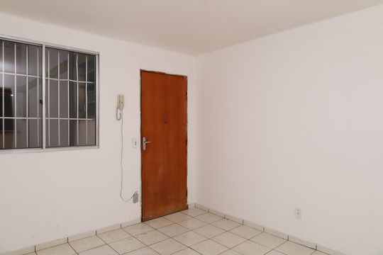 Apartamento para alugar com 2 quartos, 80m² em Jardim Laura, Ferraz de Vasconcelos