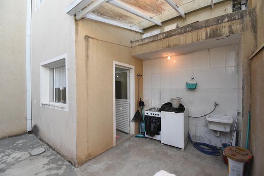 Área de serviço de casa de condomínio à venda com 3 quartos, 120m² em Cachoeira, Curitiba