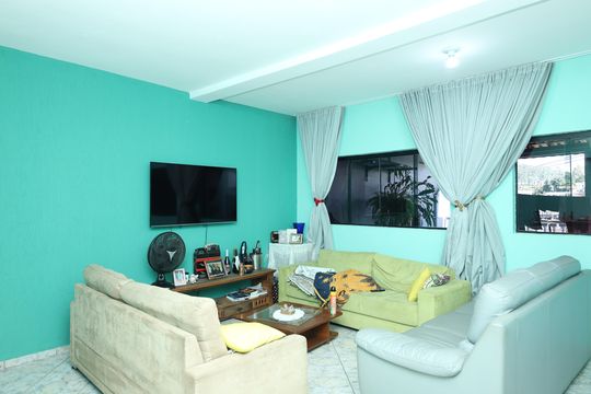 Sala de casa para alugar com 3 quartos, 250m² em Itaquera, São Paulo