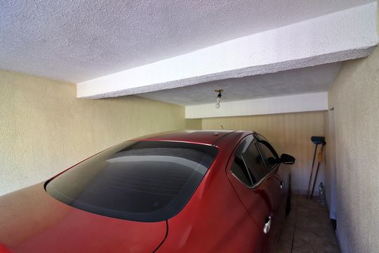 Garagem de casa à venda com 3 quartos, 160m² em Vila Mazzei, Santo André