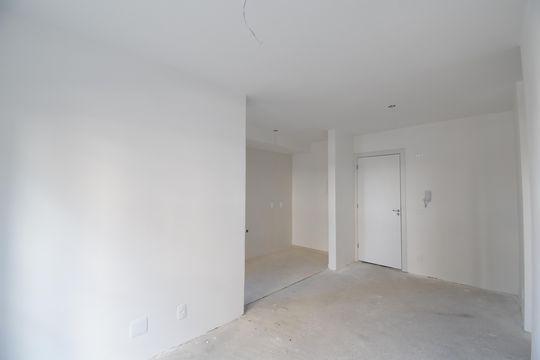 Sala de apartamento à venda com 2 quartos, 81m² em Santa Cândida, Curitiba