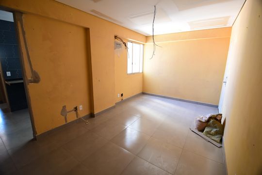Sala de apartamento para alugar com 1 quarto, 62m² em Vila Jequitibas, Campinas