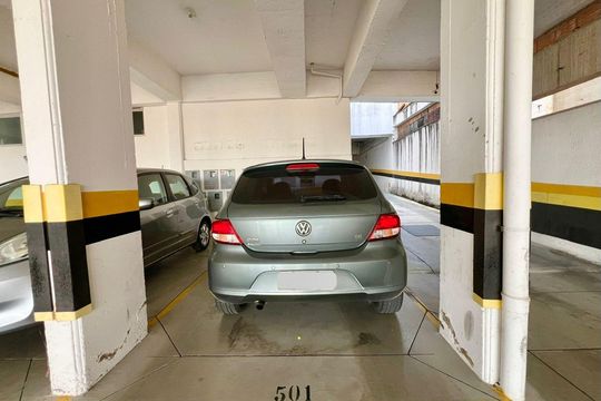 Garagem de apartamento à venda com 4 quartos, 230m² em Itapoã, Belo Horizonte