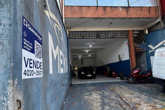 Fachada  de casa à venda com 3 quartos, 240m² em Jardim Palermo, São Bernardo do Campo