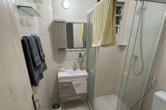 Banheiro de casa à venda com 2 quartos, 130m² em Campo Grande, Rio de Janeiro