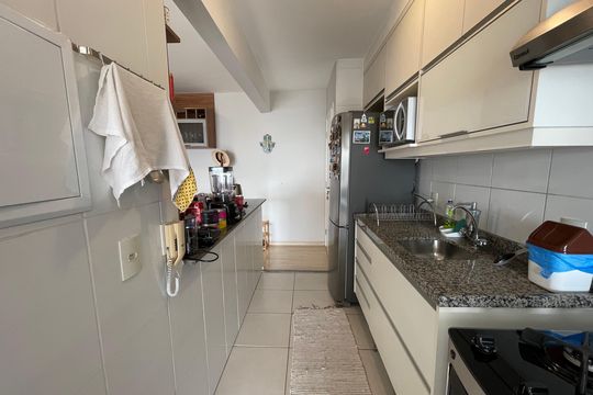 Cozinha de apartamento para alugar com 3 quartos, 77m² em Jardim Esmeralda, São Paulo