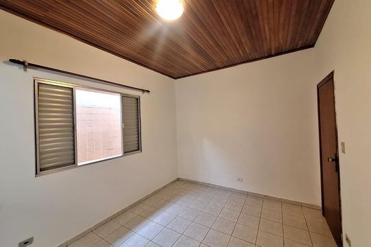 Quarto de casa à venda com 3 quartos, 182m² em Planalto Paulista, São Paulo