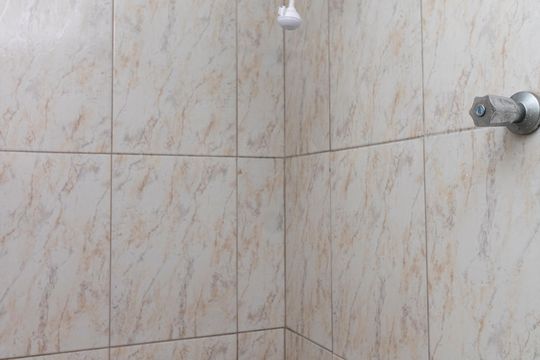 Banheiro de casa de condomínio para alugar com 1 quarto, 35m² em Horto Florestal, São Paulo