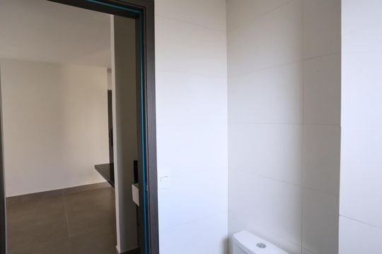 Banheiro de apartamento à venda com 1 quarto, 85m² em Santa Efigênia, Belo Horizonte