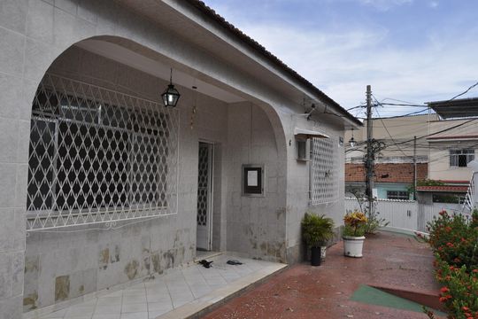 Casa de Condomínio à venda com 3 quartos, 155m² em Inhaúma, Rio de Janeiro