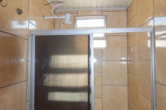 Banheiro social de casa para alugar com 2 quartos, 250m² em Mathias Velho, Canoas