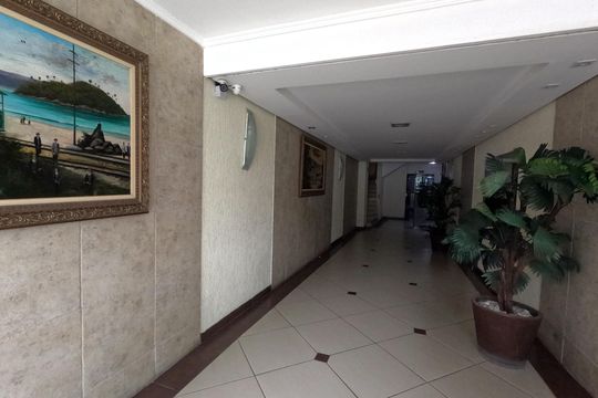 Área Comum - Hall de Entrada de kitnet/studio para alugar com 1 quarto, 24m² em Aparecida, Santos