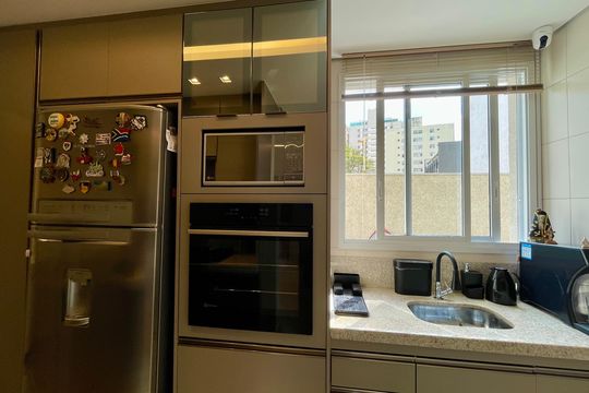 Apartamento à venda com 2 quartos, 148m² em Santo Antônio, Belo Horizonte