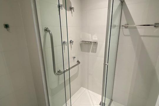 Banheiro de apartamento à venda com 1 quarto, 21m² em Pompeia, São Paulo
