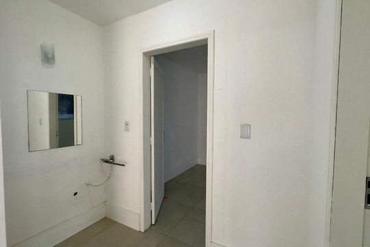 Banheiro de casa para alugar com 3 quartos, 89m² em Jurerê, Florianópolis